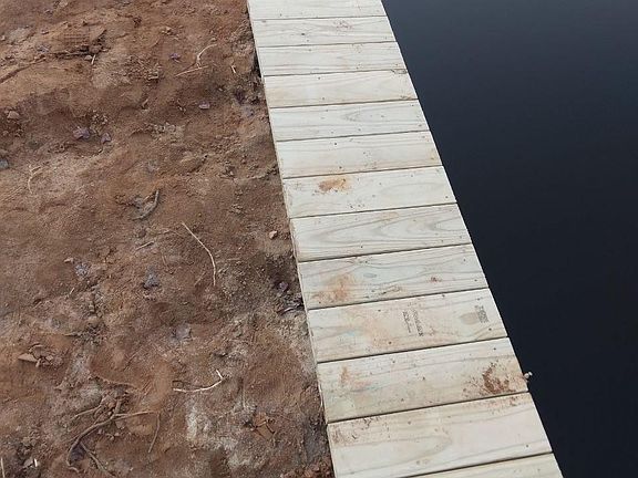 3rd image of 26 Mirror Lake Ct