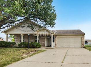 5223 Waterton Lakes Dr, Indianapolis, IN 46237