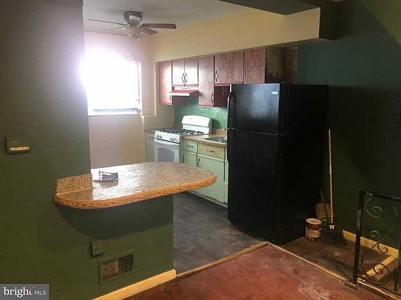 3rd image of 2511 S Camac St