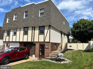 15129 Kovats Dr, Philadelphia, PA 19116