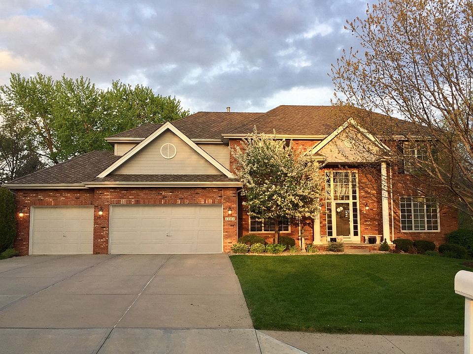 1st image of 1701 N 127th St
