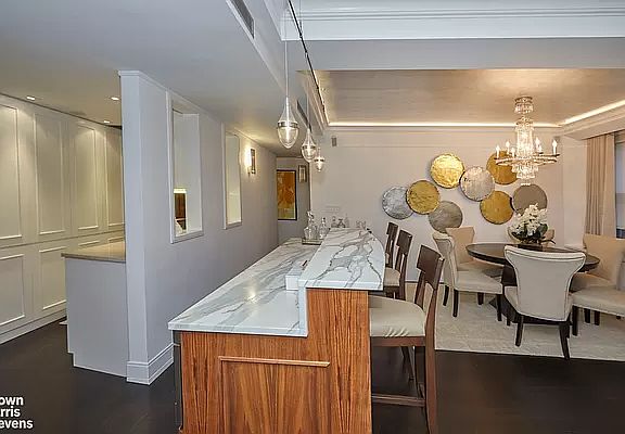 5th image of 55 E 86th St #2CD