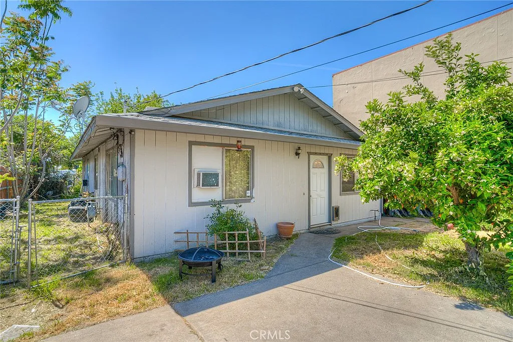 1690 Lincoln St photo 1