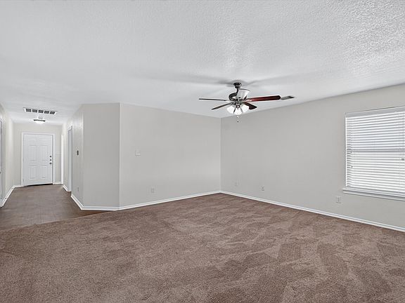 4th image of 1812 Wickham Dr