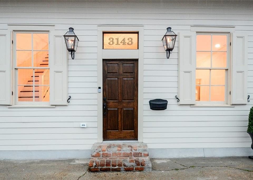 1st image of 3143 Laurel St
