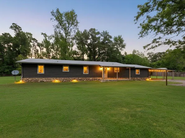 7056 Arrowwood Rd, Gilmer, TX 75644