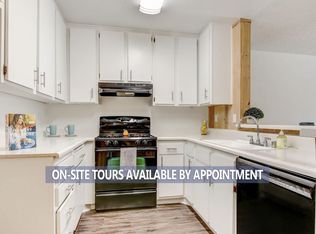 6929 Kester Ave #203, Van Nuys, CA 91405