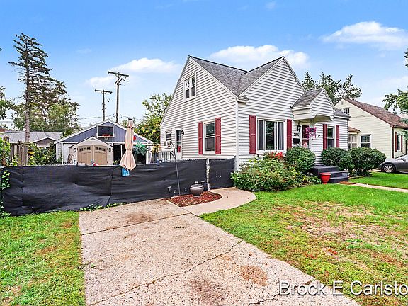5th image of 2996 Roosevelt Rd