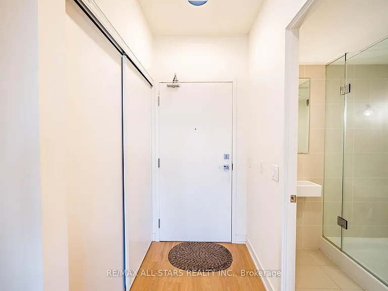 10 Deerlick Ct #605 — Photo 6