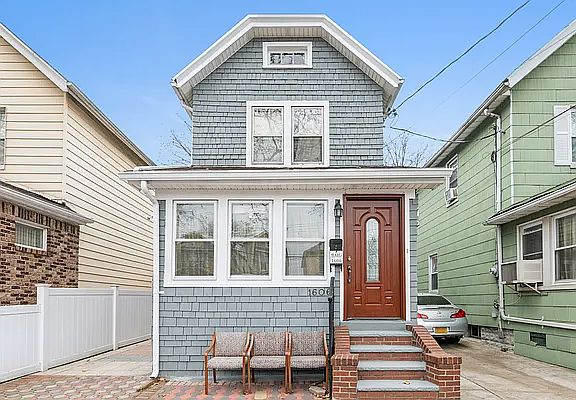 2nd image of 1606 Albany Ave
