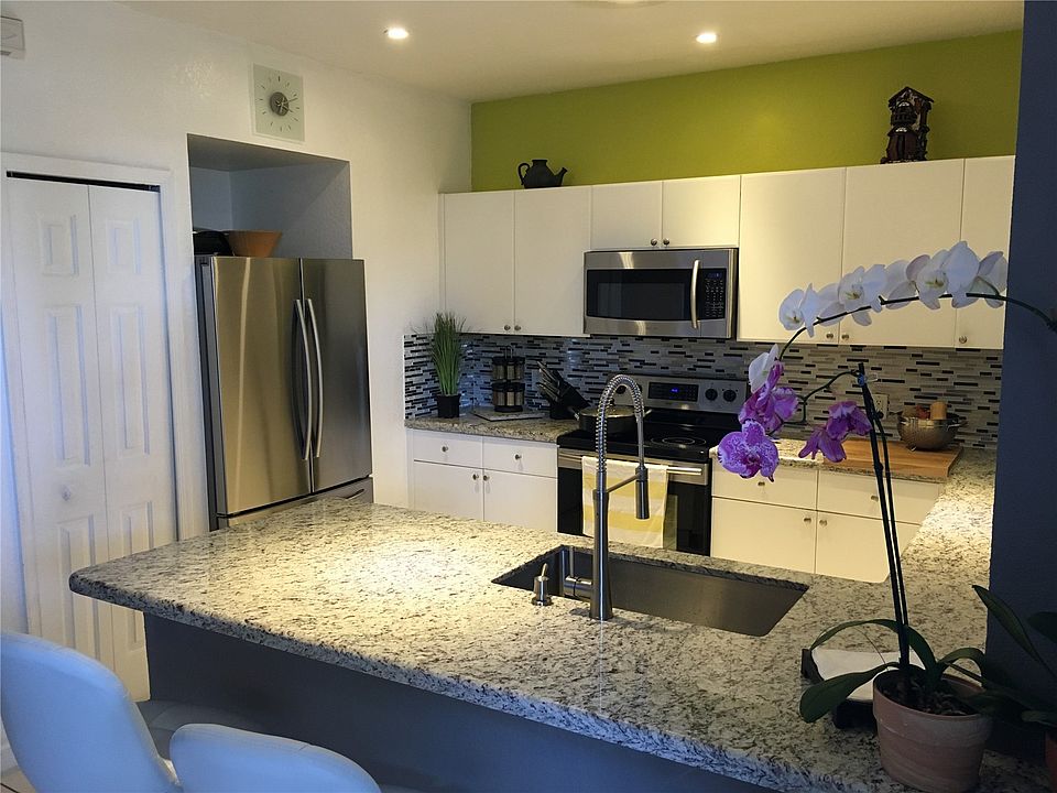 1st image of 3920 SW 156th Ave #264