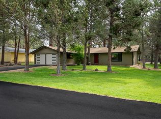 61346 Robin Hood Ln, Bend, OR 97702