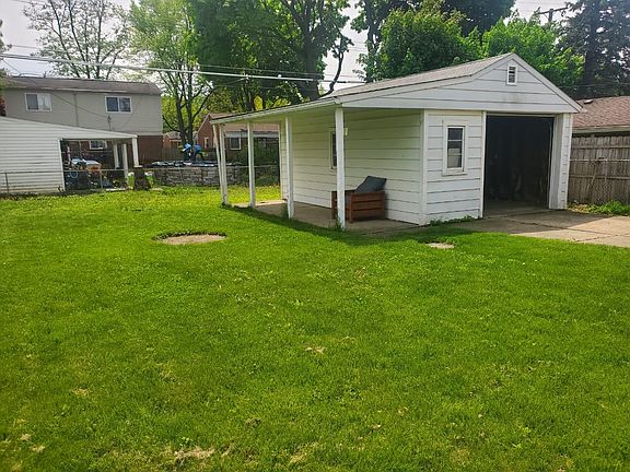 5th image of 28157 N Clements Cir