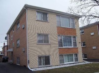8213 Smith Ln, River Grove, IL 60171