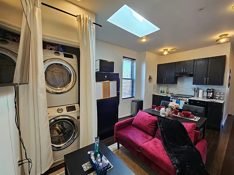 2517 Saint Paul St #3 — Photo 7
