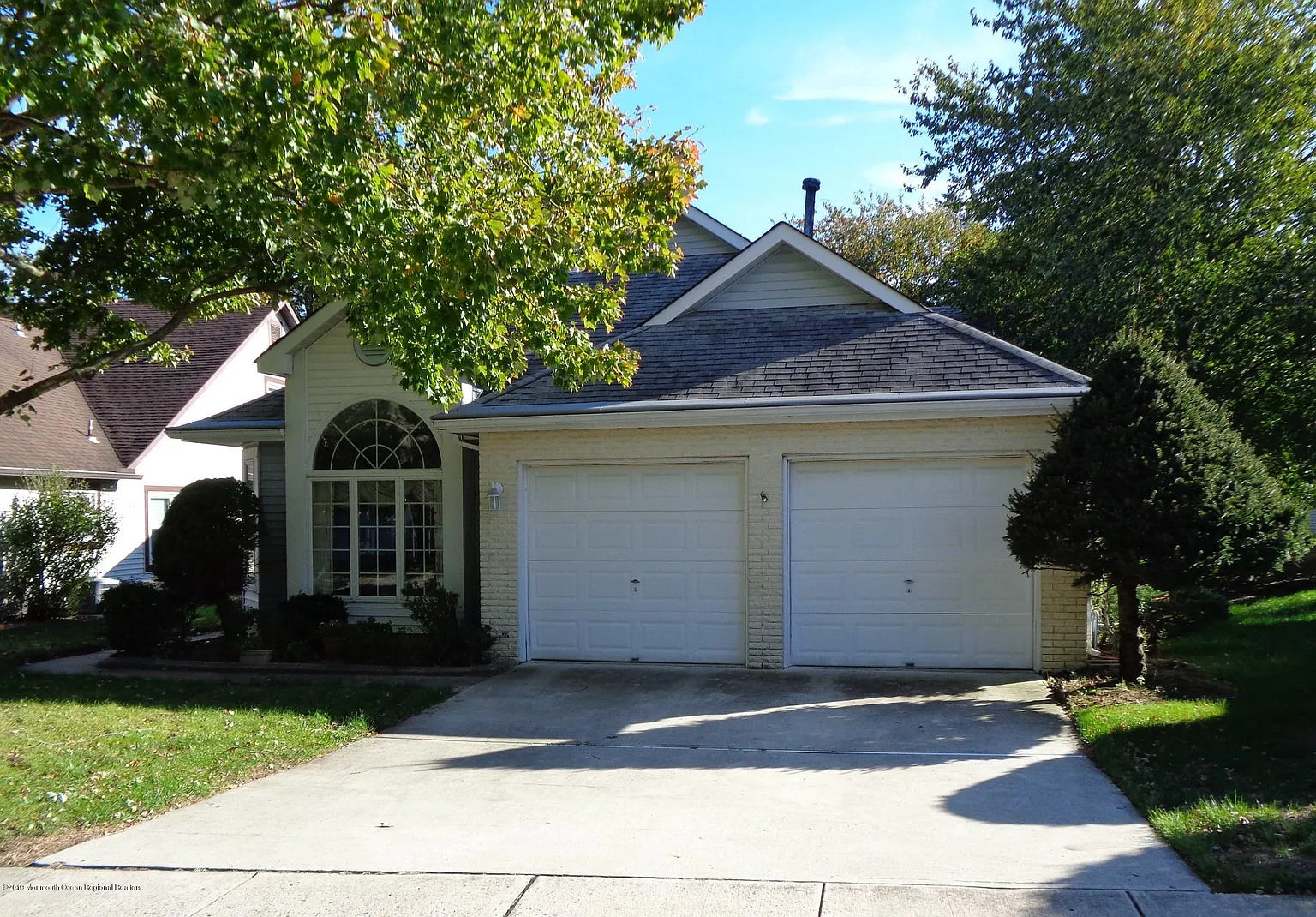 1445 Forelle Ln photo 1