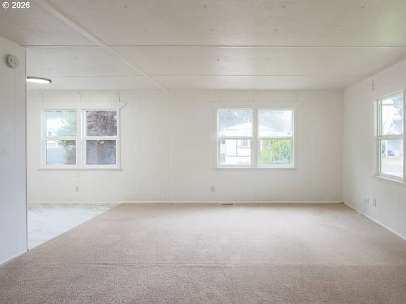 5th image of 3950 Coburg Rd Space 52