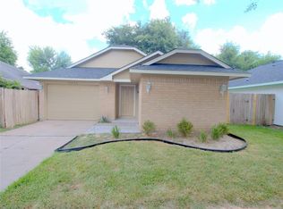 16238 Barbarossa Dr, Houston, TX 77083