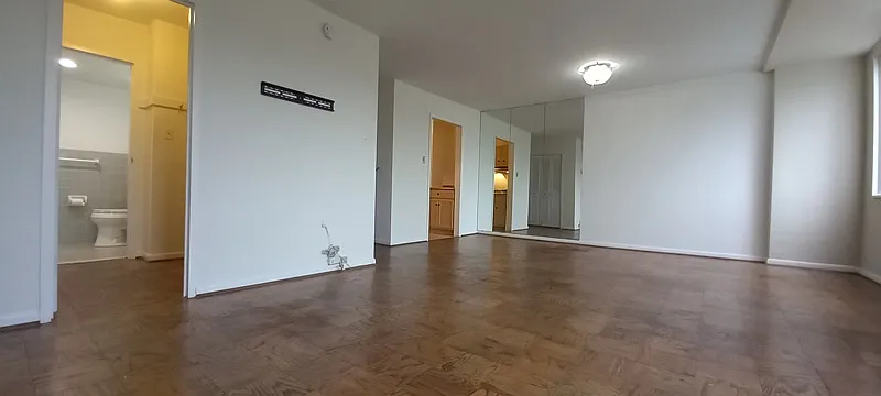 10500 Rockville Pike — Photo 3