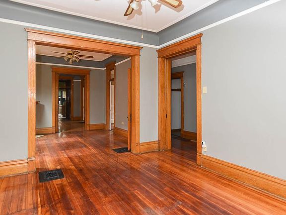 2nd image of 4416 N Damen Ave #1