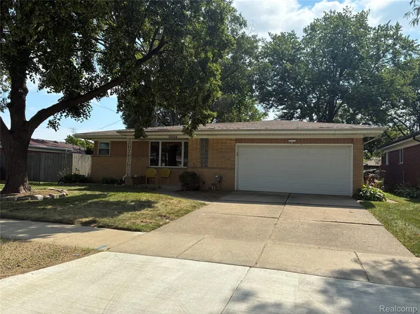 26644 Marilyn Ave, Warren, MI 48089