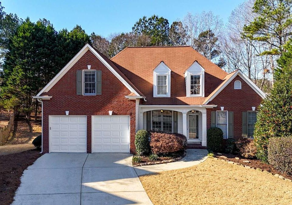 1st image of 135 Vine Creek Pl