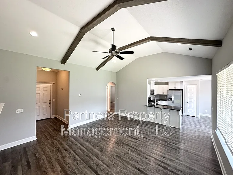 1521 N Dawes St — Photo 5