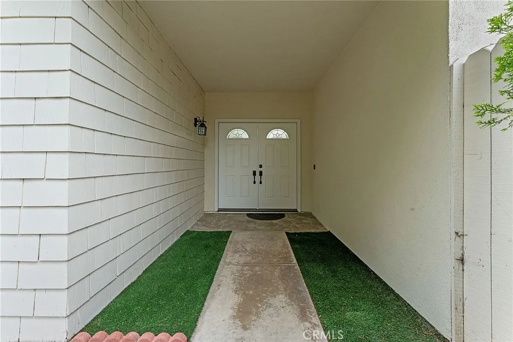 3 bed, 1592 sqft, $4,750 — Photo 4