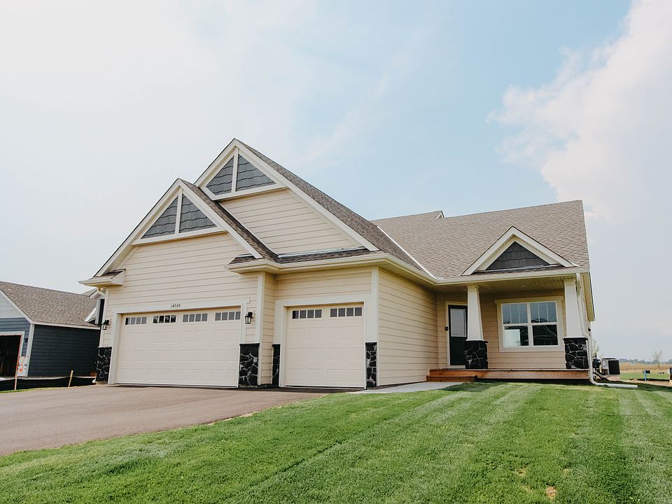 Photos of a similar Linwood model