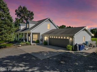5907 Springborn Rd, China, MI 48054