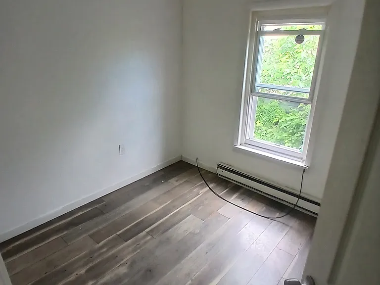1706-1708 Wayne Ave #1 — Photo 11