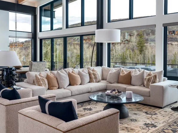 971 Steamboat Blvd, Steamboat Springs, CO 80487