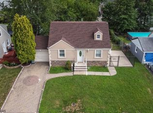 417 Brooklawn Ave, Roselle, NJ 07203