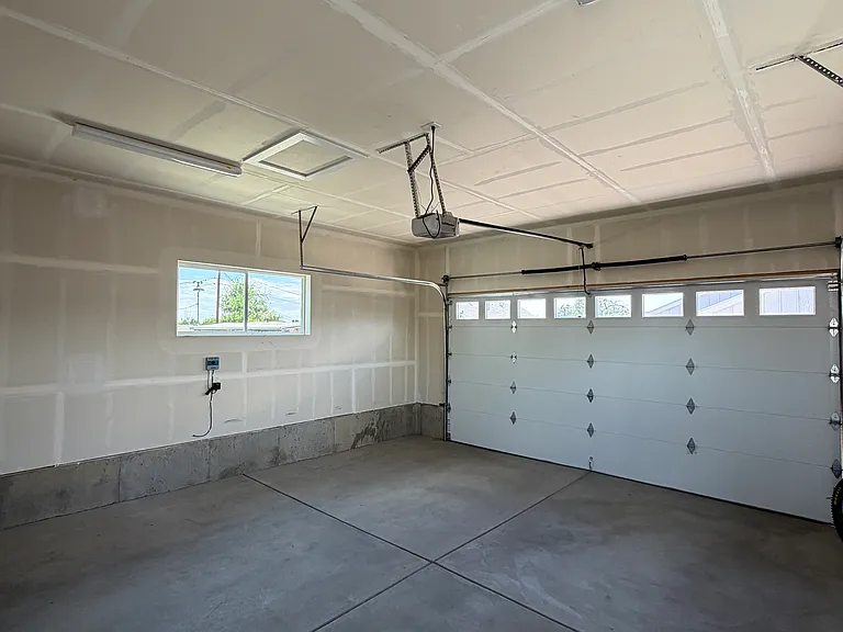 2527 W Wesley Ave — Photo 41