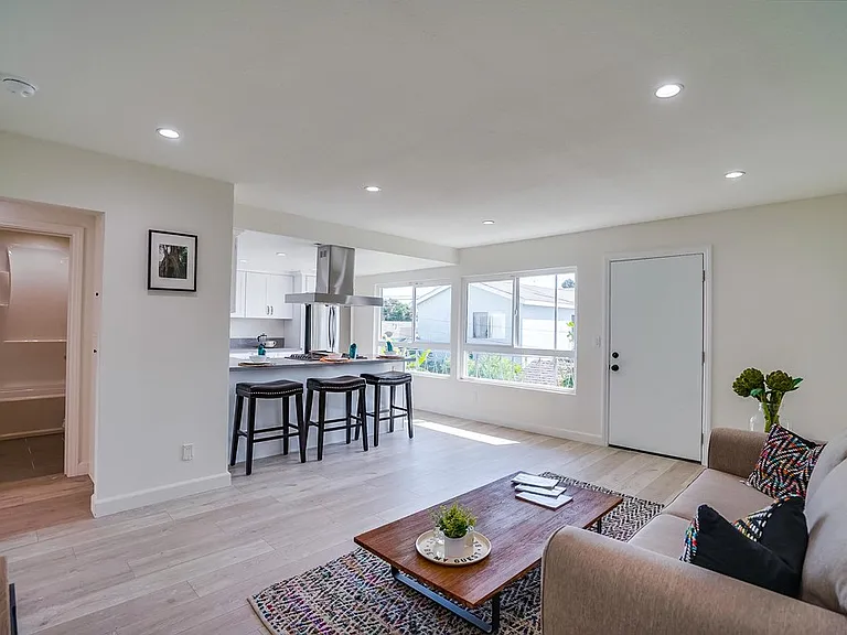 1512 Sherman Pl — Photo 12