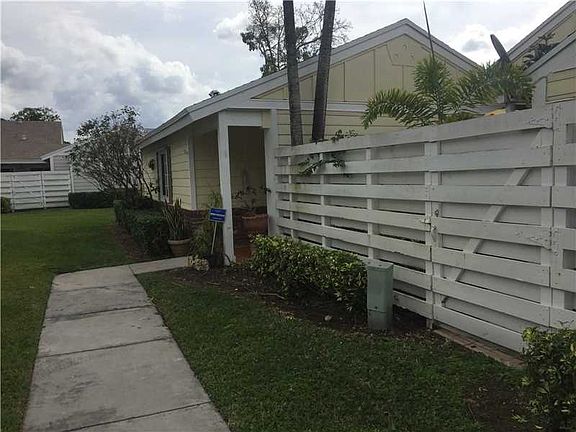 2nd image of 13760 SW 147th Circle Ln #122