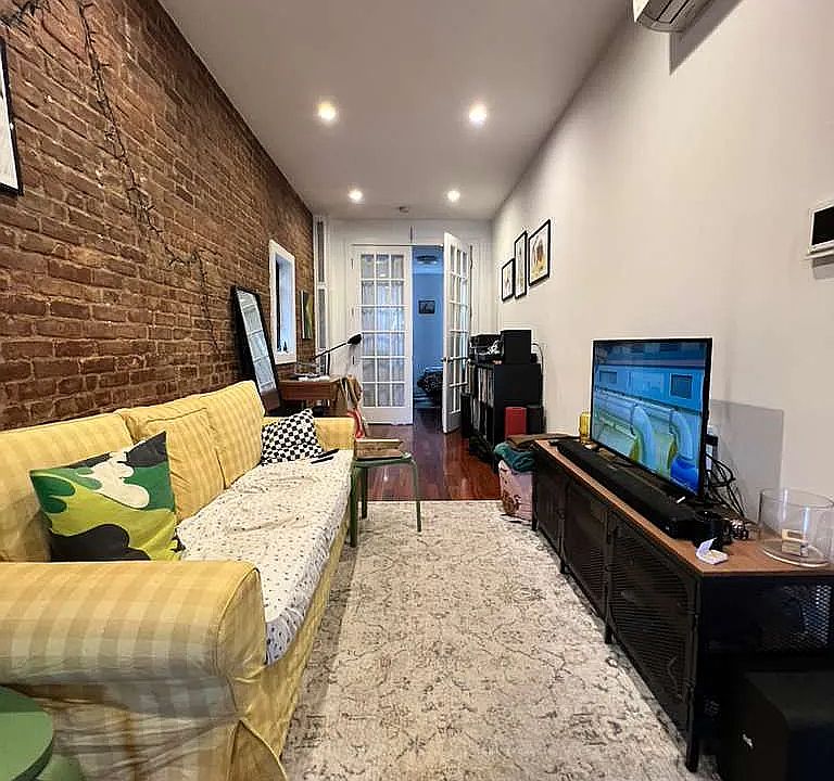 1st image of 140 Palmetto St APT 2R