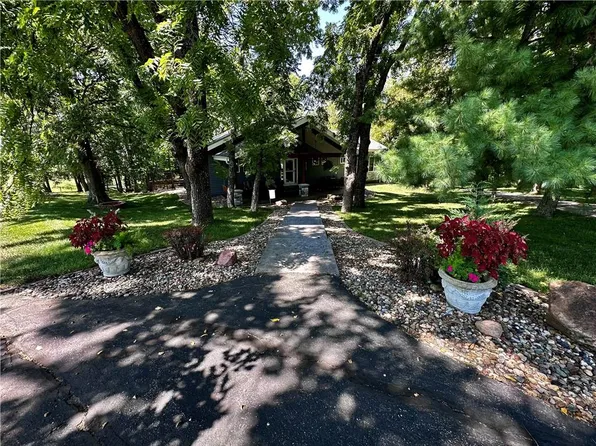 18355 B Hwy, Edgerton, MO 64444