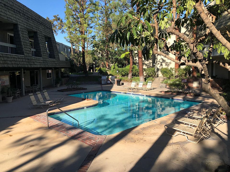 Stonewood Village Apartment Rentals - Downey, CA | Zillow