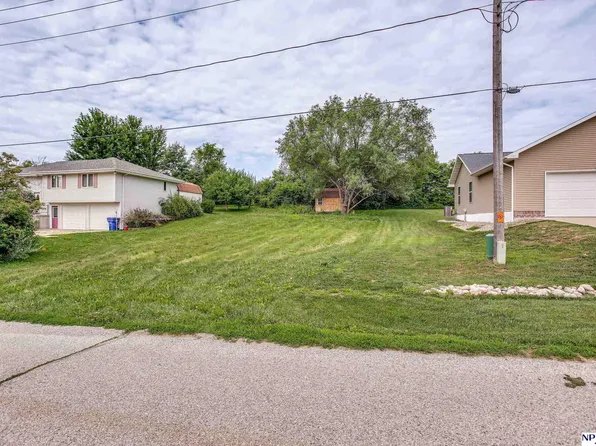 9118 Monroe Rd, Plattsmouth, NE 68048