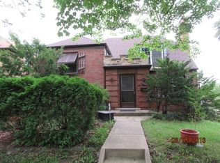 704 Selborne Rd, Riverside, IL 60546