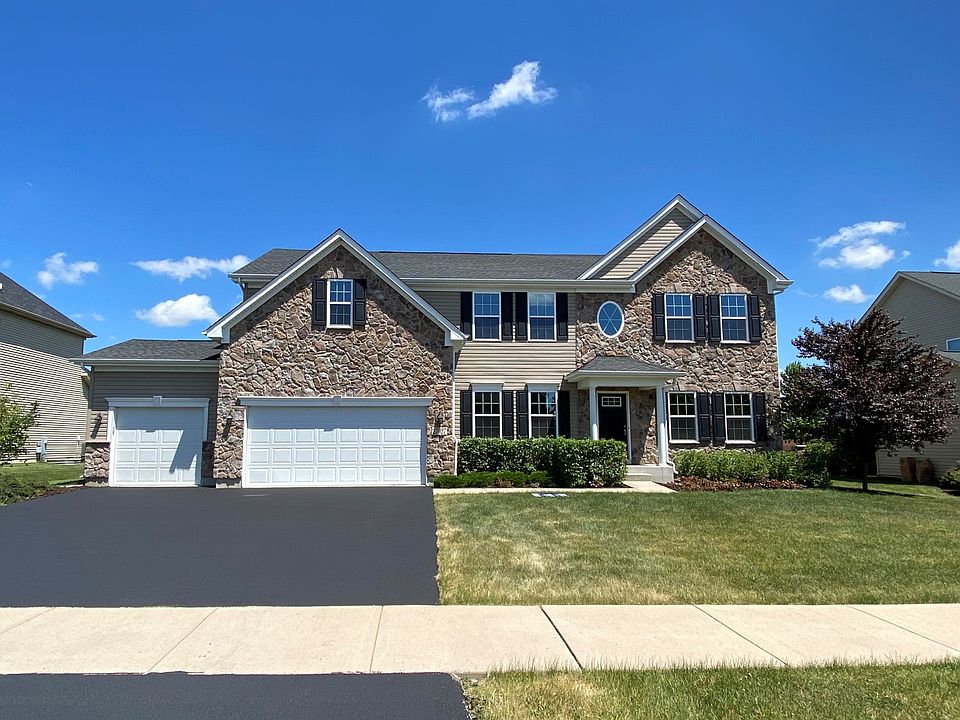 1st image of 27027 Thornwood Blvd