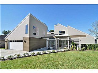 1st image of 4025 Priory Cir