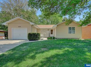 5432 Cloudburst Ln, Lincoln, NE 68521
