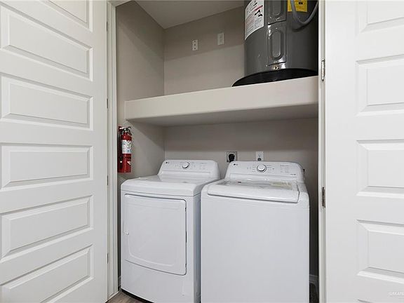 5th image of 4221 W La Vista Ave #2