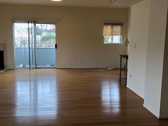 4th image of 11619 Ohio Ave APT 101