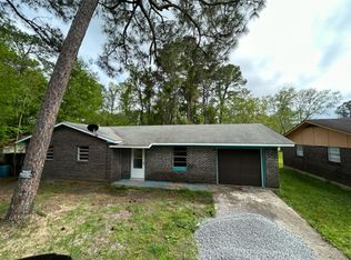 6430 Frederick St, Moss Point, MS 39563