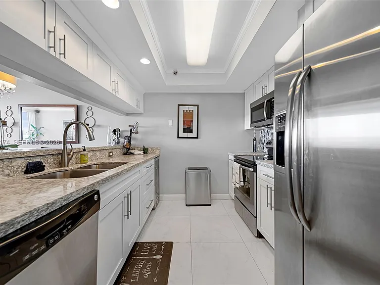 7601 E Treasure Dr #1802 — Photo 11