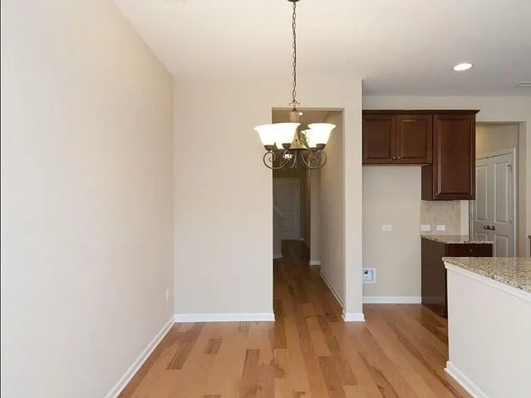 130 Rubrum Dr — Photo 3