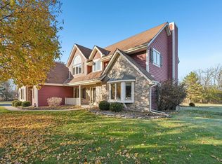 N73W26971 Kettle Cove Ln, Lisbon, WI 53089